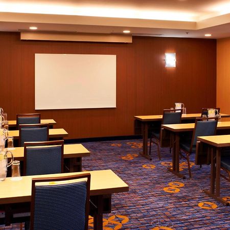 Courtyard By Marriott Cleveland Westlake Bagian luar foto