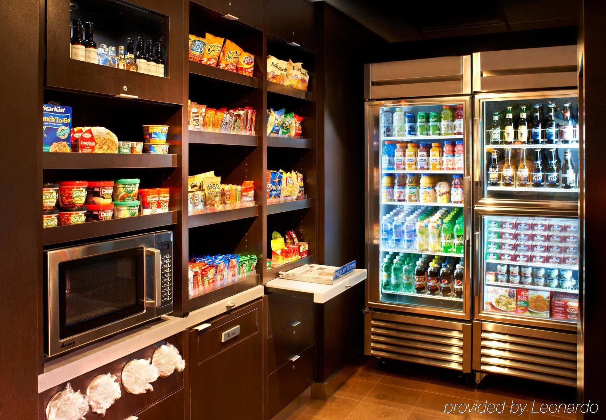 Courtyard By Marriott Cleveland Westlake Bagian luar foto