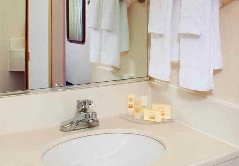 Courtyard By Marriott Cleveland Westlake Ruang foto